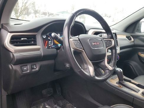 Used 2019 GMC Acadia Denali image 17