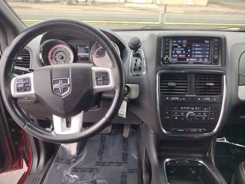 Used 2019 Dodge Grand Caravan GT image 15