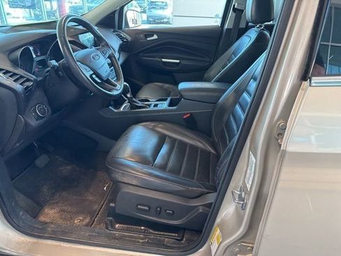 Used 2017 Ford Escape Titanium AWD/4WD image 10
