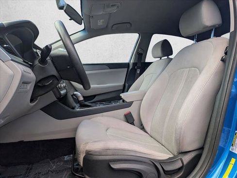 Used 2018 Hyundai Sonata SE image 16