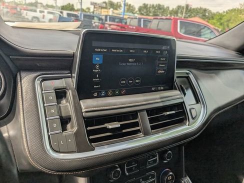 Used 2021 Chevrolet Tahoe Premier w/ Premium Package AWD/4WD image 21