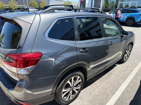 Used 2020 Subaru Forester Limited w/ Popular Package #3 AWD/4WD image 9