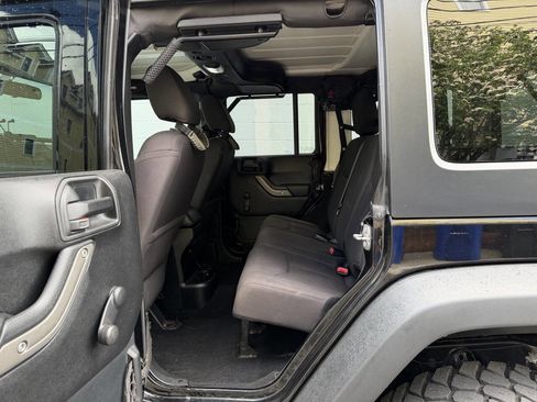 Used 2016 Jeep Wrangler Unlimited Sport AWD/4WD image 26