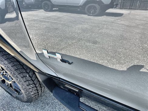 New 2026 GMC Hummer EV 4x4 Crew Cab image 14