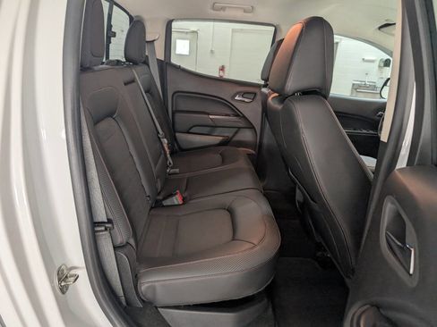 Used 2017 GMC Canyon SLE w/ All Terrain Package AWD/4WD image 17