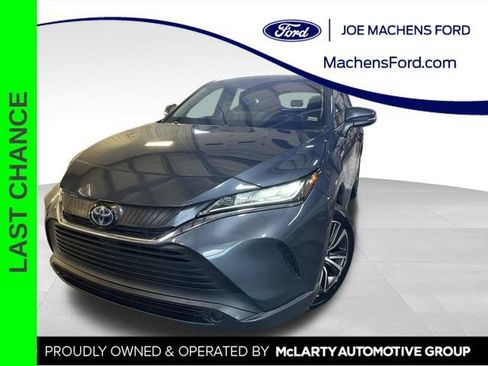 Used 2021 Toyota Venza LE AWD/4WD image 1