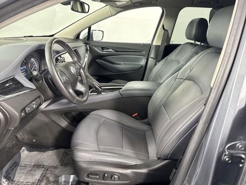Used 2018 Buick Enclave Essence AWD/4WD image 21