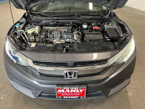 Used 2018 Honda Civic EX image 9