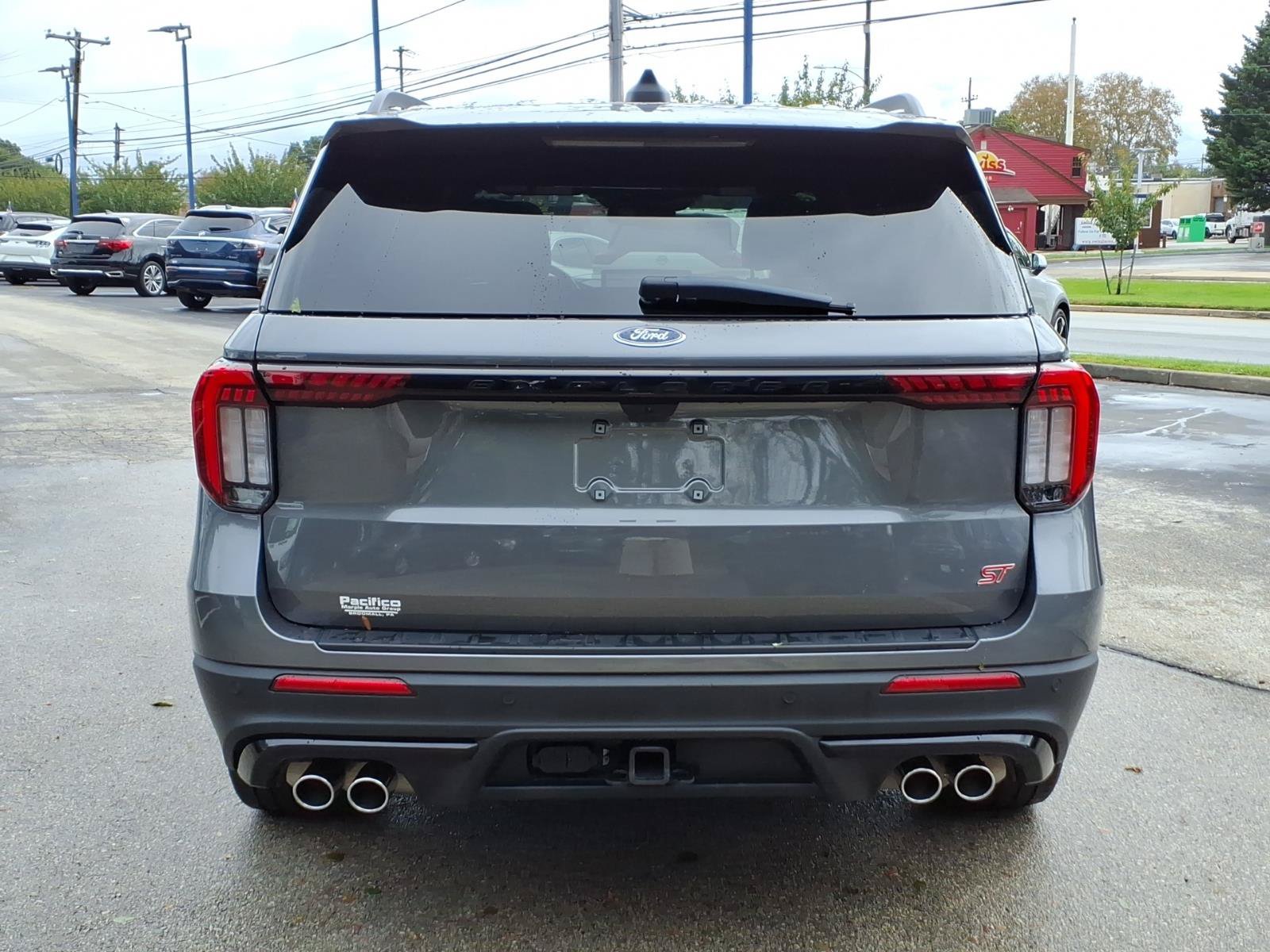 Certified 2025 Ford Explorer ST AWD/4WD image 5