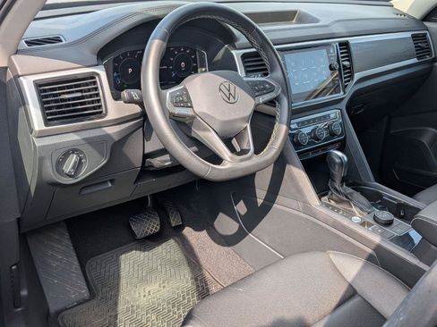 Used 2023 Volkswagen Atlas SE AWD/4WD image 9