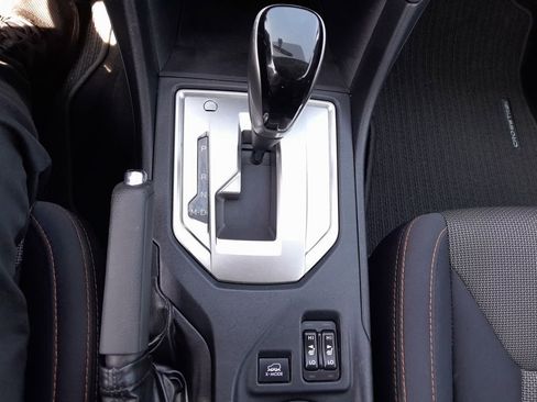 Used 2018 Subaru Crosstrek 2.0i Premium image 27