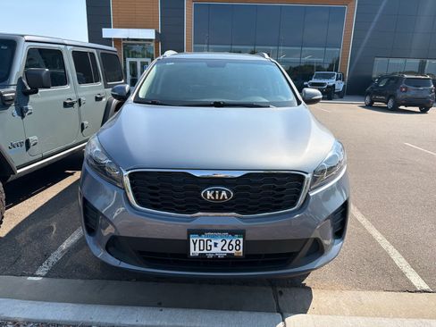 Used 2019 Kia Sorento FWD w/ Option Group 020 image 2