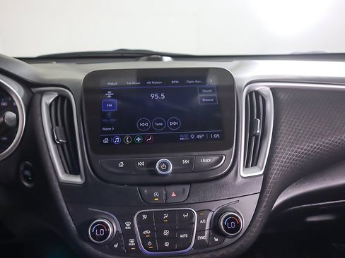 Used 2024 Chevrolet Malibu LT image 47