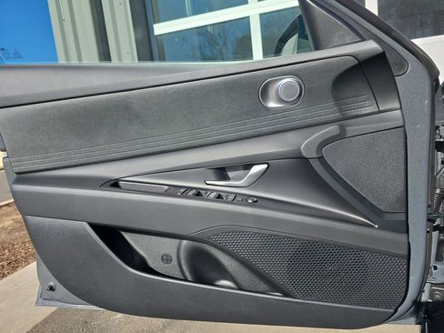 New 2026 Hyundai Elantra Blue image 27