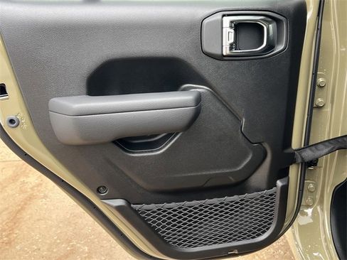 New 2026 Jeep Gladiator Sport image 34