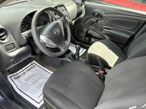 Used 2015 Nissan Versa S FWD image 12
