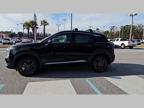 New 2026 Nissan Kicks SR w/ Illumination Package image 25