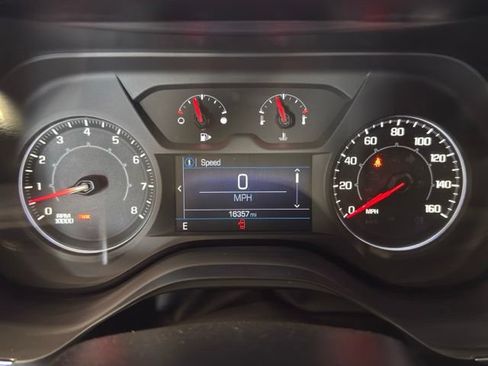 Used 2021 Chevrolet Camaro LT RWD image 13