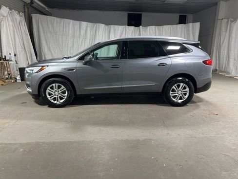 Used 2019 Buick Enclave Essence FWD image 4