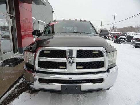 Used 2018 RAM 3500 SLT w/ Snow Chief Group image 7