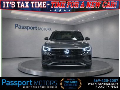 Used 2024 Volkswagen Atlas Cross Sport SE w/ Panoramic Sunroof Package