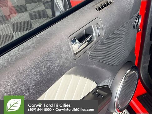 Used 2012 Ford Mustang Premium RWD image 11