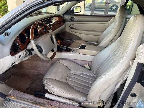 Used 1999 Jaguar XK8 Convertible image 7
