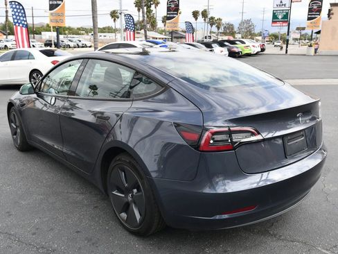 Used 2023 Tesla Model 3 Standard Range RWD image 5