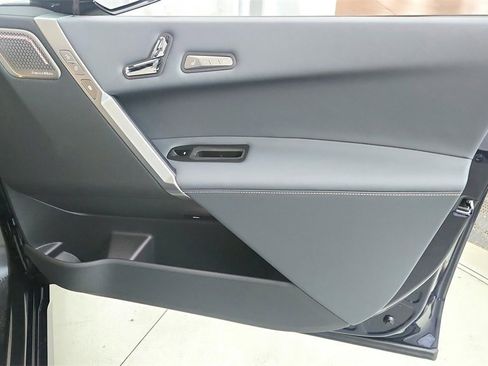 New 2026 BMW iX M70 image 16