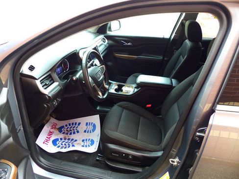 Used 2021 GMC Acadia SLE w/ Driver Convenience Package FWD image 21