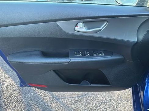 Used 2021 Kia Forte LXS image 25