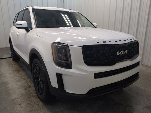 Used 2022 Kia Telluride EX w/ EX Premium Package AWD/4WD image 13