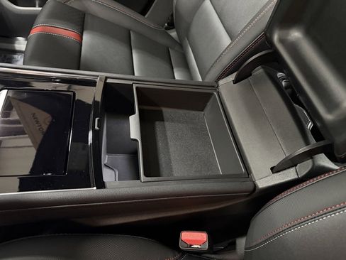 New 2026 Chevrolet Traverse RS w/ LPO, Floor Liner Package image 23