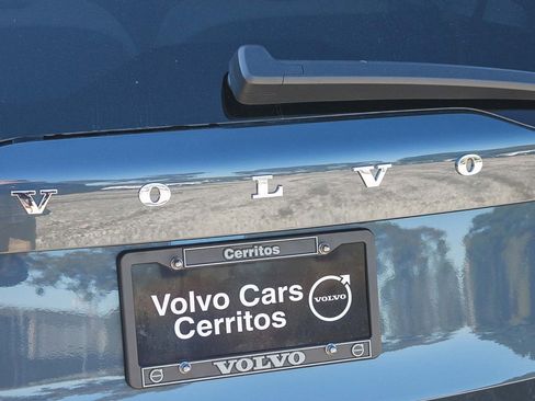 New 2026 Volvo XC90 B6 Plus w/ Protection Package Premier image 10