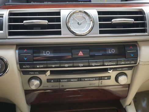 Used 2017 Lexus LS 460 image 38