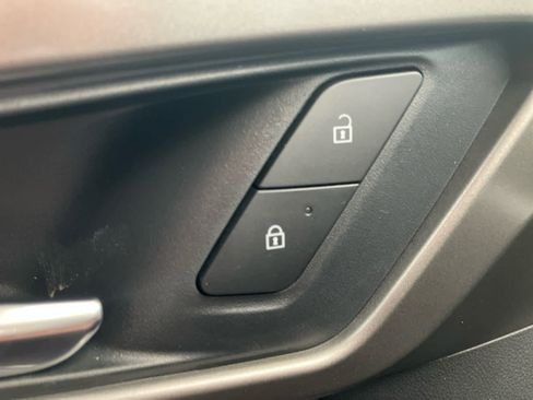 New 2026 Chevrolet Traverse LT w/ Enhanced Driving Package image 12