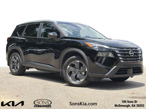 Used 2025 Nissan Rogue SV w/ SV Premium Package FWD image 1