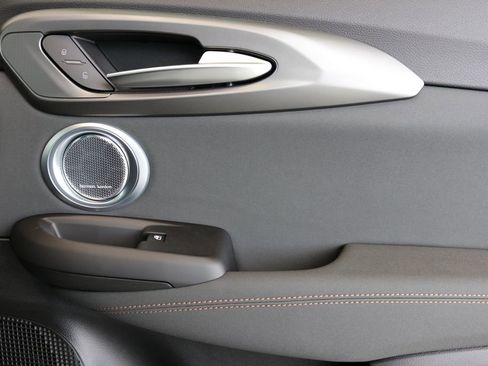 New 2025 Alfa Romeo Tonale image 33