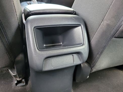 Used 2023 Honda HR-V LX image 16