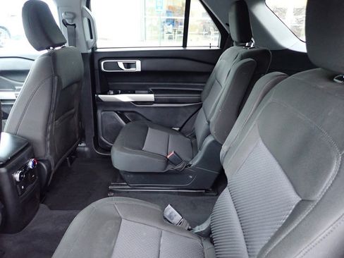 Certified 2022 Ford Explorer XLT image 12