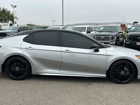 Used 2022 Toyota Camry XSE image 2