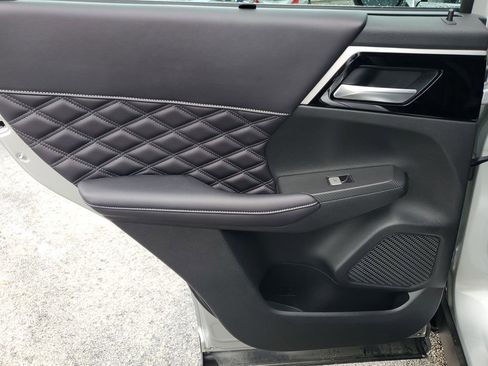 Used 2023 Mitsubishi Outlander SEL image 12