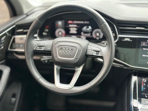 Used 2023 Audi Q7 2.0T Premium Plus w/ Premium Plus Package AWD/4WD image 12