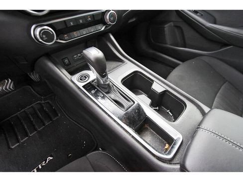 Used 2024 Nissan Sentra SV FWD image 22