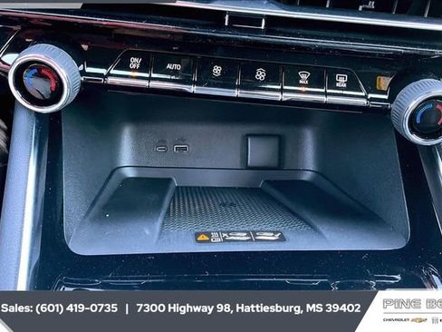 New 2026 Chevrolet Traverse LT w/ Sun and Wheel Package image 24