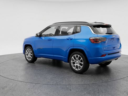 Used 2025 Jeep Compass Limited AWD/4WD image 6