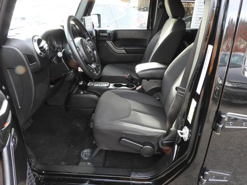 Used 2015 Jeep Wrangler Unlimited Sport w/ Quick Order Package 24S image 6