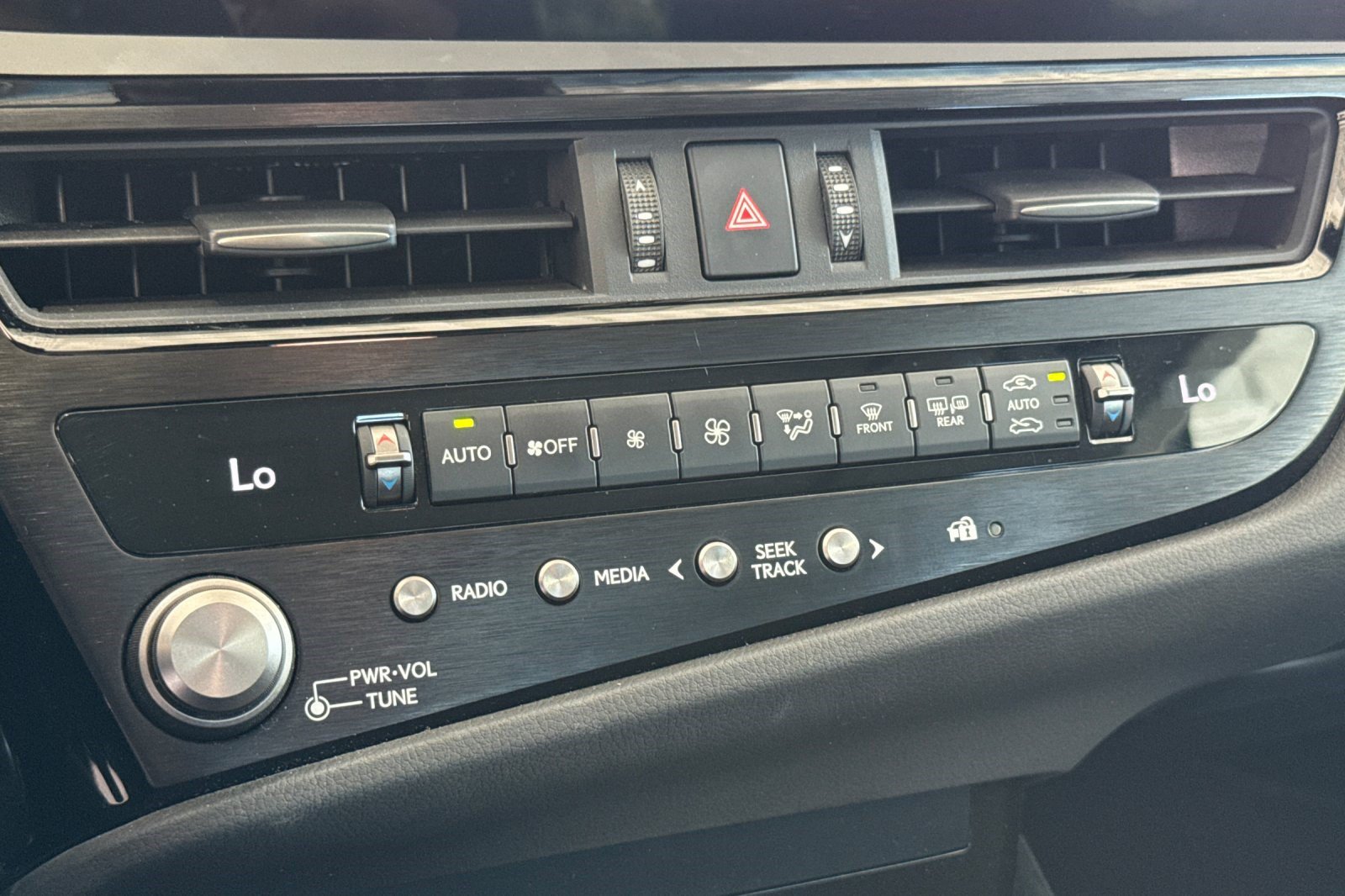 Certified 2023 Lexus ES 350 w/ Accessory Package (Z2) FWD image 25