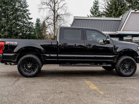 Used 2020 Ford F350 Lariat image 16