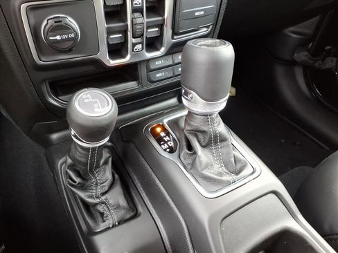 New 2026 Jeep Gladiator Sport AWD/4WD image 14
